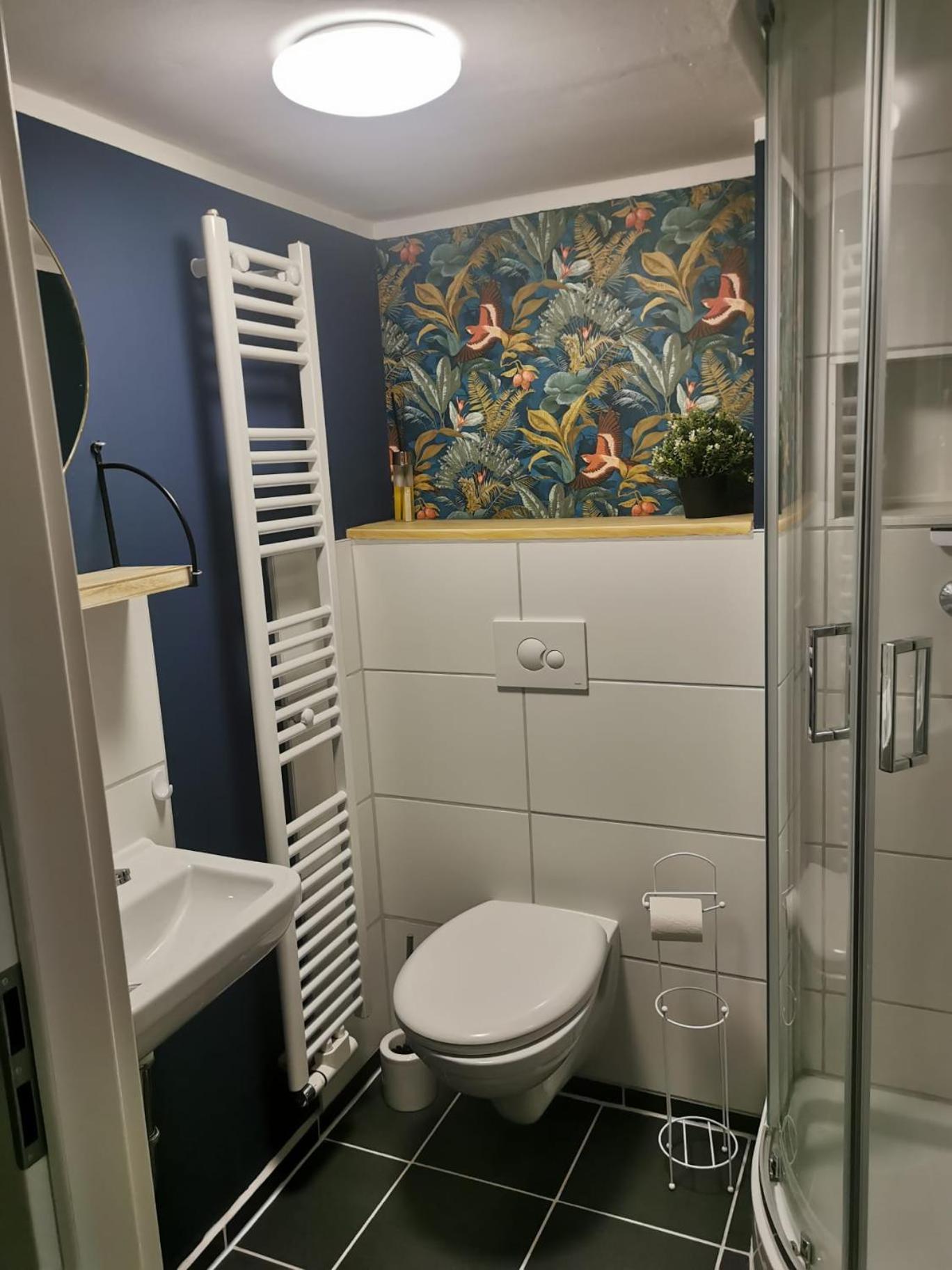 Privatunterkunft Guenstige, Moderne Im Wanderparadies *